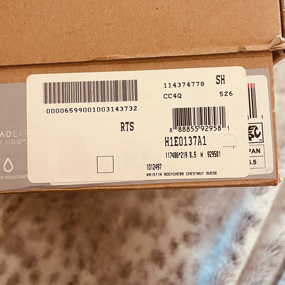 Women’s size 8.5 Ugg Kristin boots